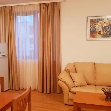 Lovely Holiday Efir , With Pool Near Beach, Efir Complex, Parking ساني بيتش